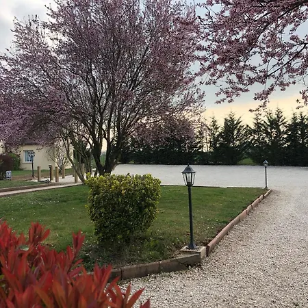 Hapy Ex Le Crépuscule Hotel Houdan