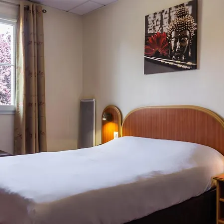 Hapy Ex Le Crépuscule Hotel Houdan